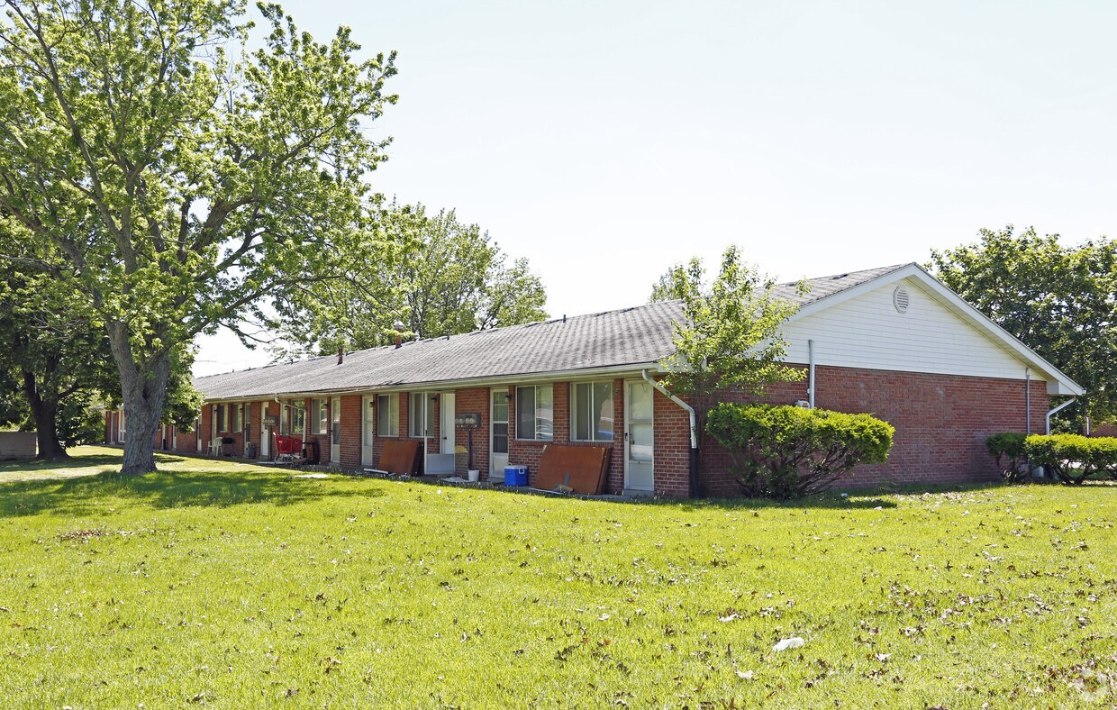 Whispering Creek Apartments Apartments in Fort Wayne, IN