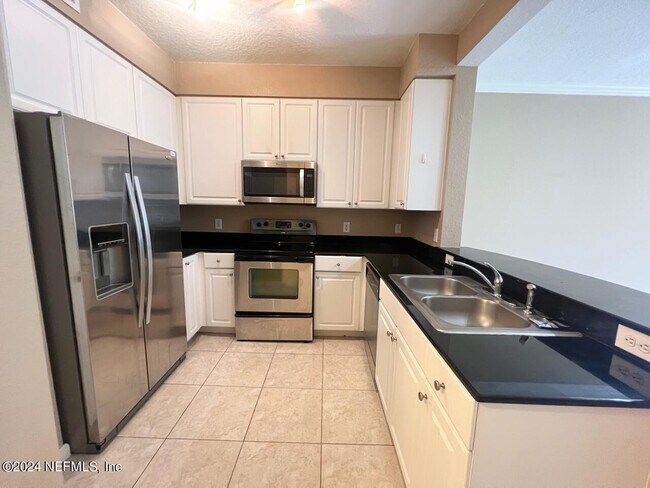 Foto del edificio - 5617 Bowden Rd