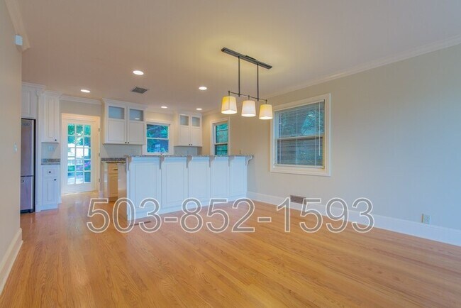 Foto del edificio - 2762 NW Quimby St