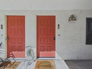 Building Photo - 380 S 11th St