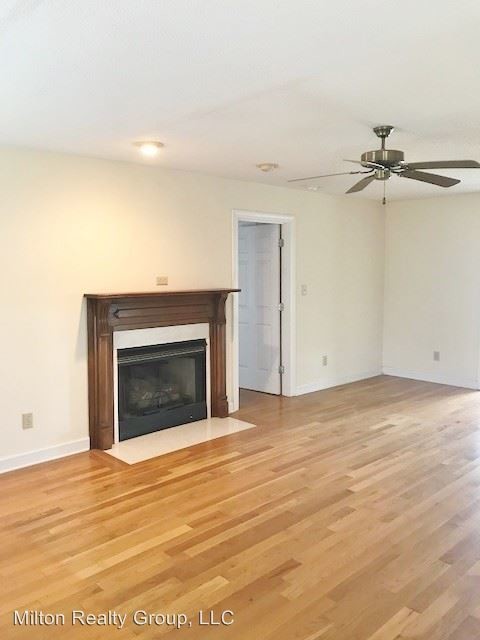 Building Photo - 3 br, 2.5 bath House - 656 CT Thomas Lane