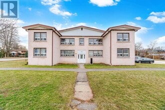 Building Photo - 1047 Churchill Ave