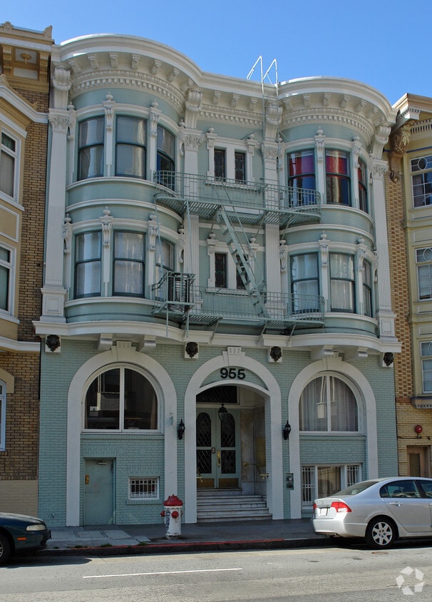 Building Photo - 955 Pine St