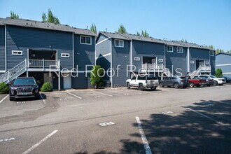 Building Photo - 3939 10th St SE