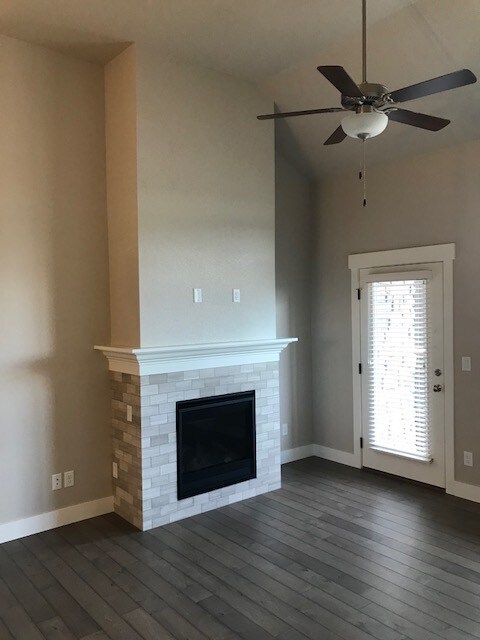 Family Room - 6650 Crystal Downs Dr