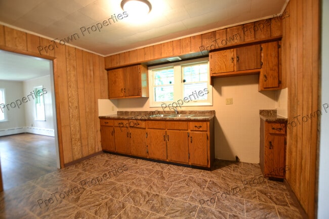 Foto del edificio - 211 Doris Ave