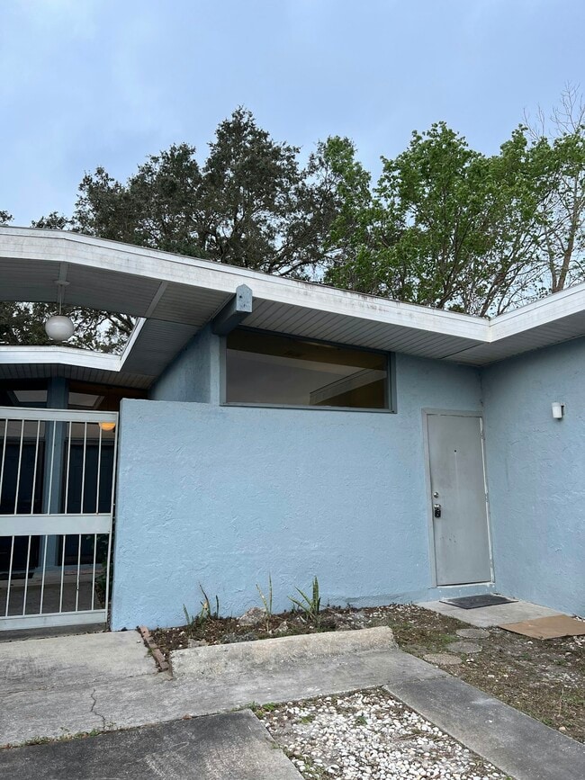Building Photo - 5711 Gallatin Ln