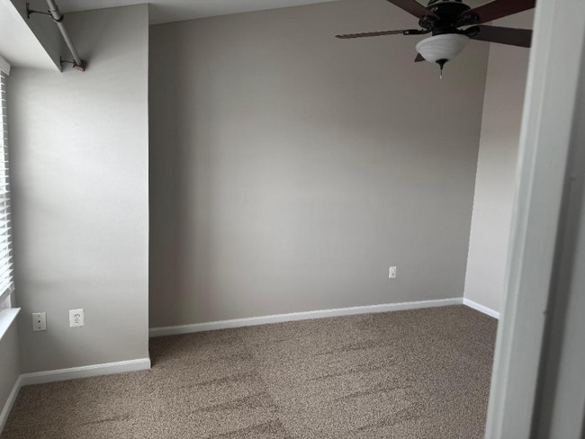 Building Photo - 106 Barrows Ct