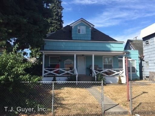 Primary Photo - 1003 N Tower Ave