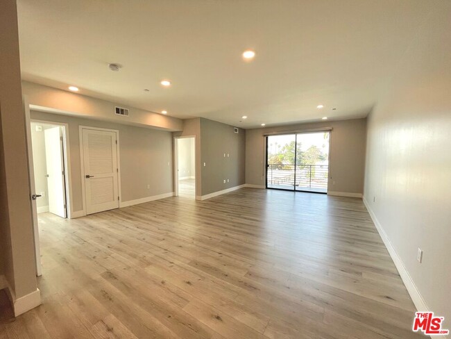 Foto del edificio - 14612 Calvert St
