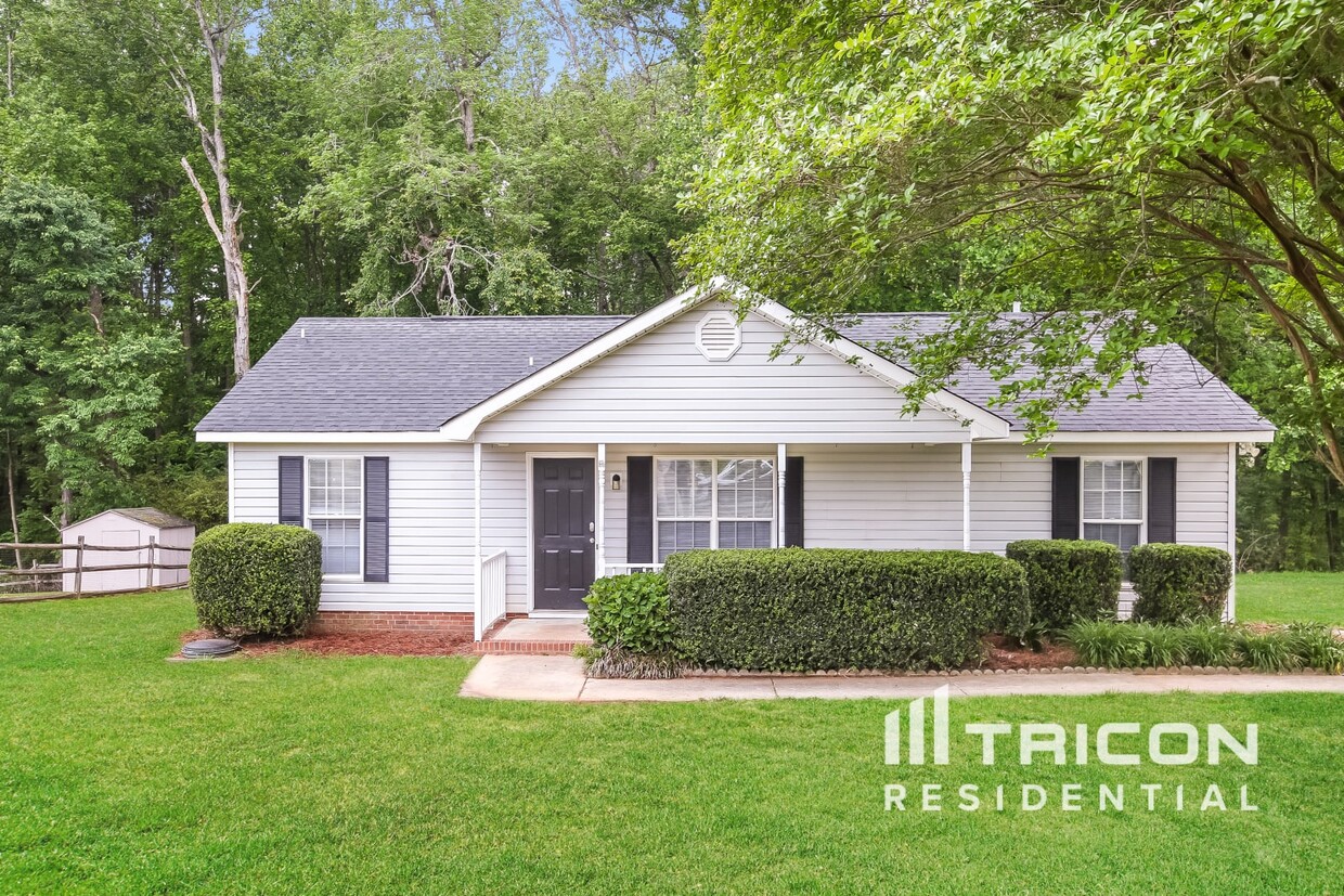 Foto principal - 2437 River Chase Dr