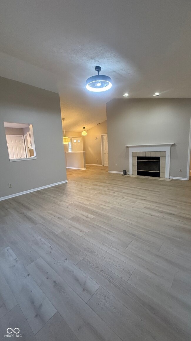 Building Photo - 14610 Village Park E Dr