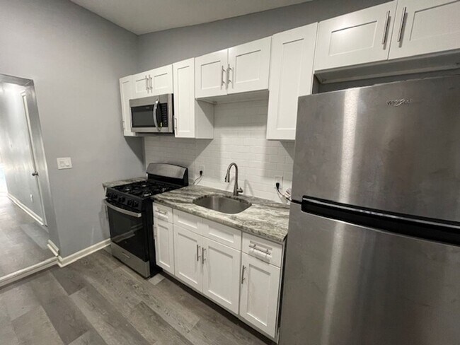 Foto del edificio - Anika Homes 2 Bedroom