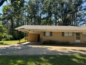 Building Photo - 109 N Glenfield Rd