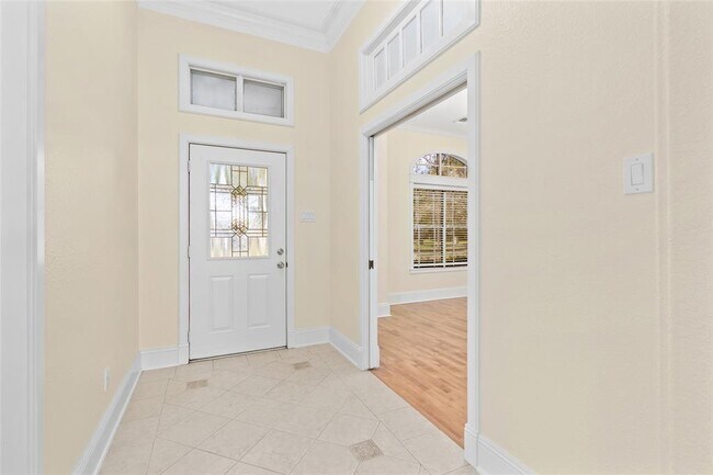 Building Photo - 4031 Castle Dr