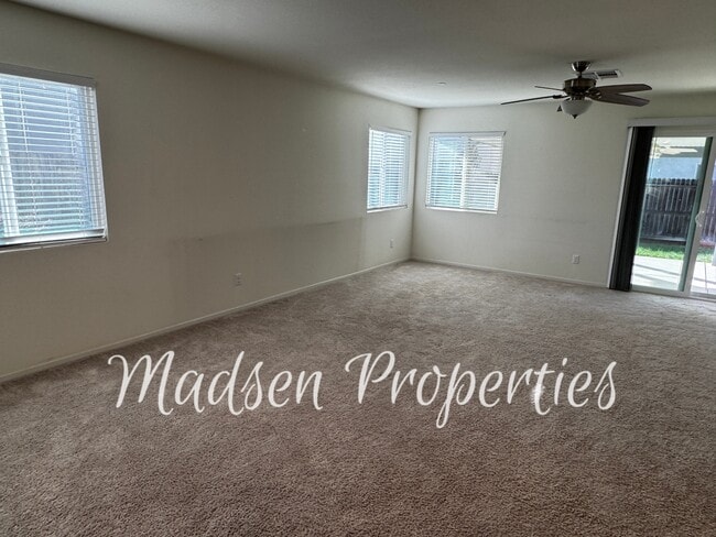 Building Photo - 114 Christian Ave