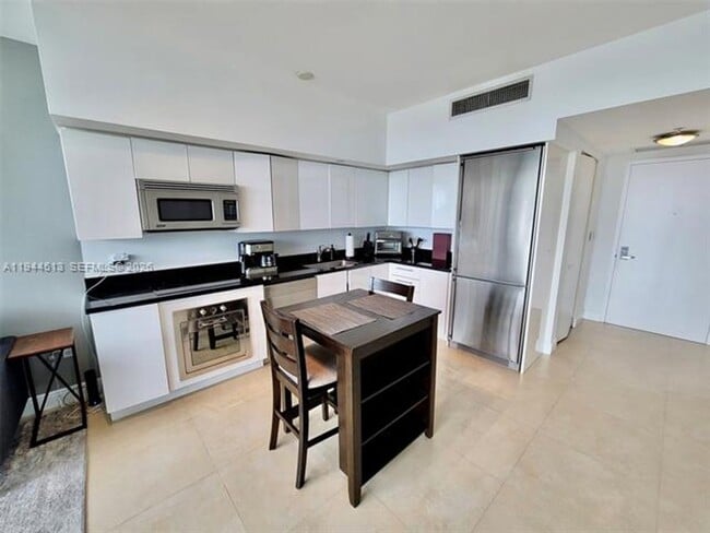 Foto del edificio - 92 SW 3rd St