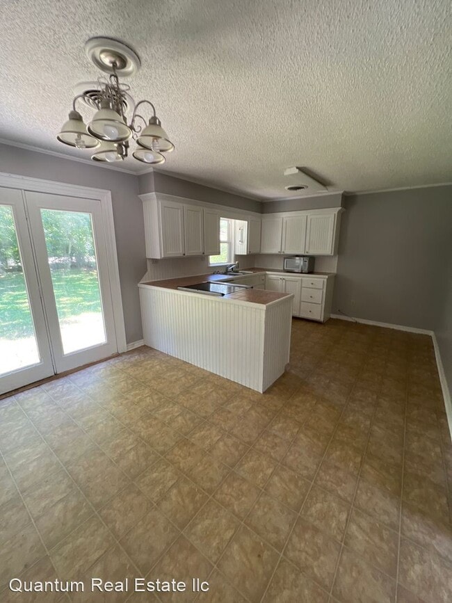 Building Photo - 3 br, 2 bath House - 921 HENRY ST