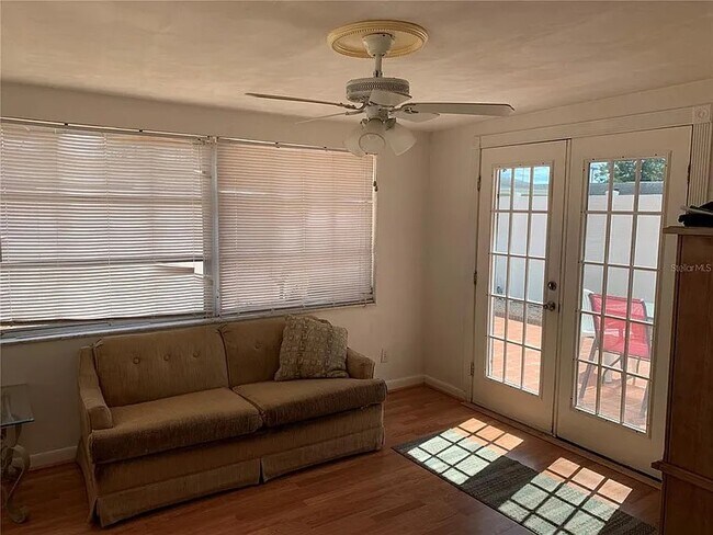 Building Photo - 3300 Thorny Ridge Dr