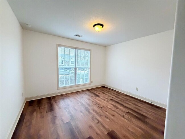 Foto del edificio - 292 Jameston Dr