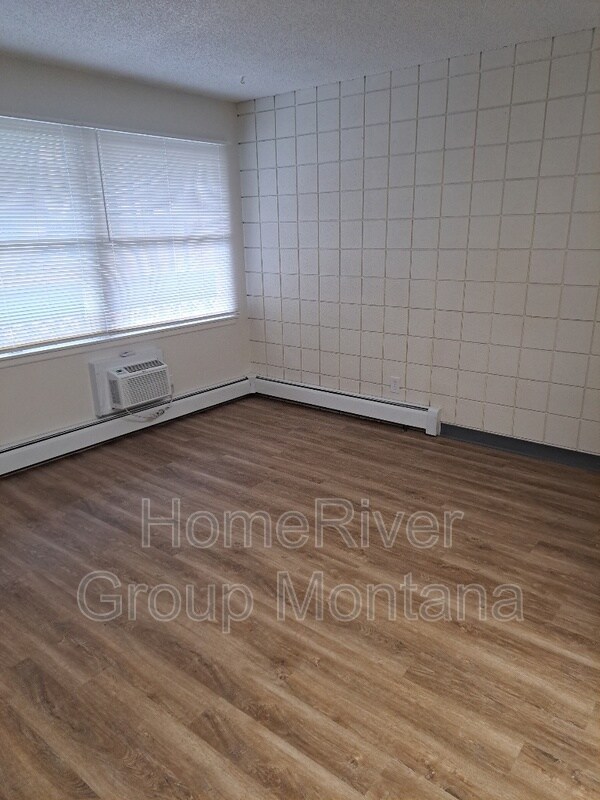 Foto principal - 707 SW Higgins Ave