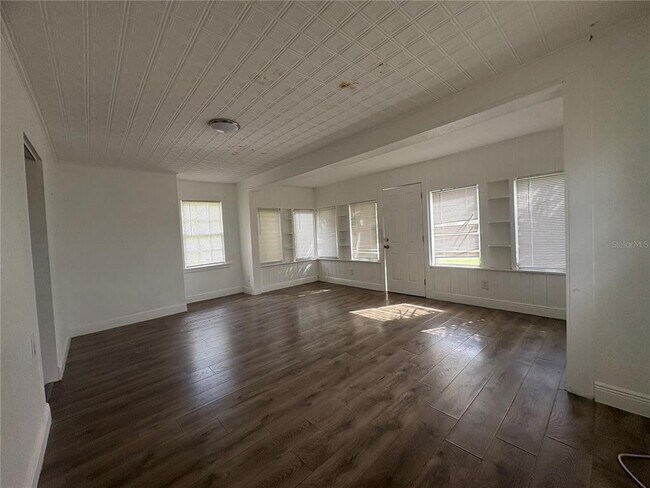 Foto del edificio - 121 Kensington Rd