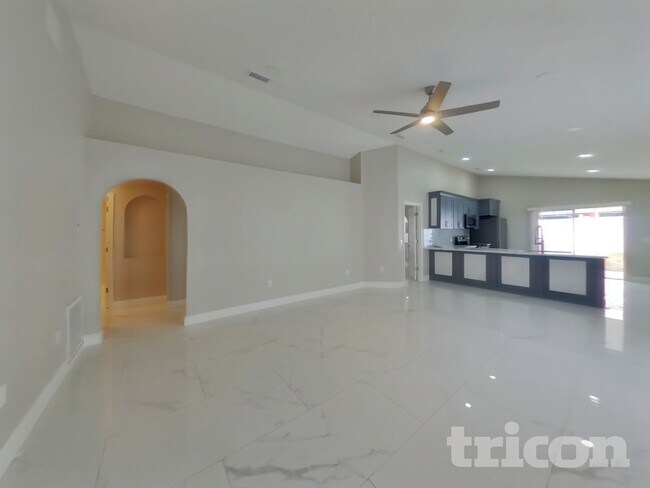 Foto del edificio - 30229 Double Dr