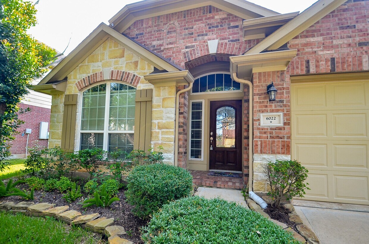Foto principal - 6022 Preserve Ln