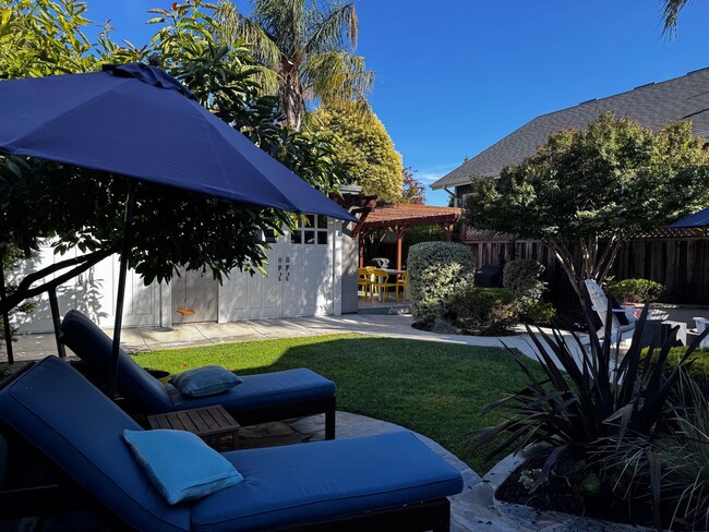 Photo - 1434 Paru St House