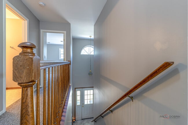 Building Photo - 2847 Heatherwood Dr