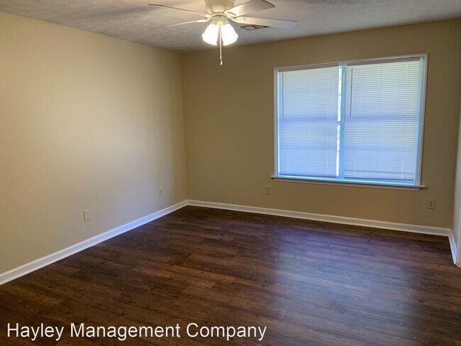 Foto del edificio - 3 br, 2 bath House - 2009 Sara Street