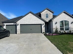 Building Photo - 2099 Roquette Dr