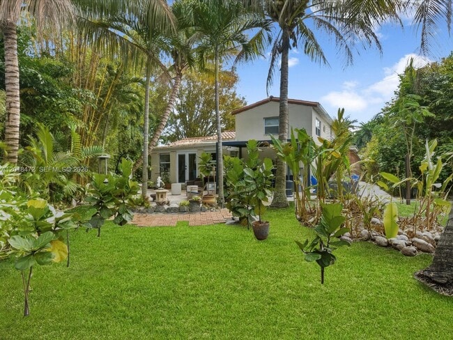 Foto del edificio - 357 NE 117th St