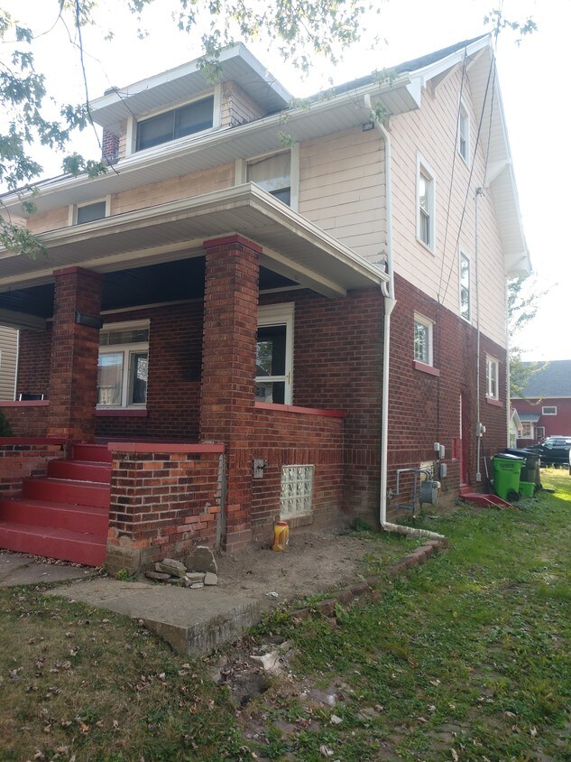 739 Haines Ave, Alliance, OH 44601