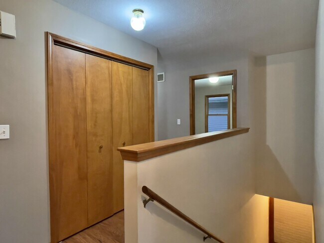 Foto del edificio - 2710 Findley Dr