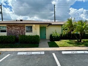 Building Photo - 2895 Crosley Dr W