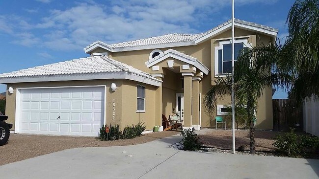 Building Photo - 15322 Dasmarinas Dr