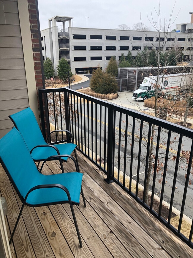 Building Photo - 1526 Millspring Dr