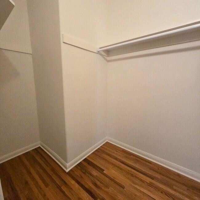 Building Photo - 734 S Detroit St