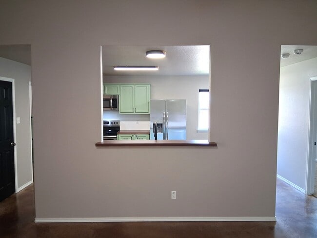 Building Photo - 201 Dober St