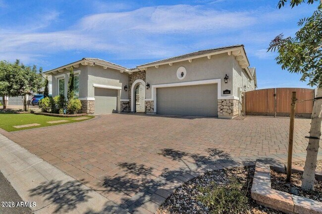 Foto del edificio - 4449 E Fountain St