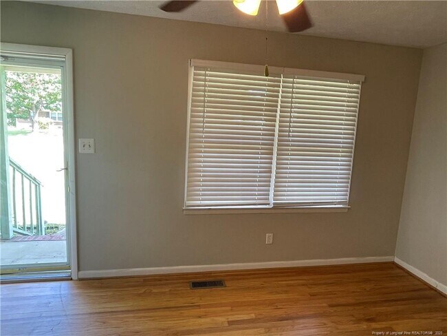Building Photo - 4817 Hurley Dr