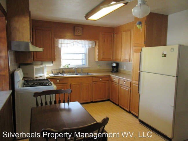 Building Photo - 4 br, 3 bath House - 1057 West Virginia Av...
