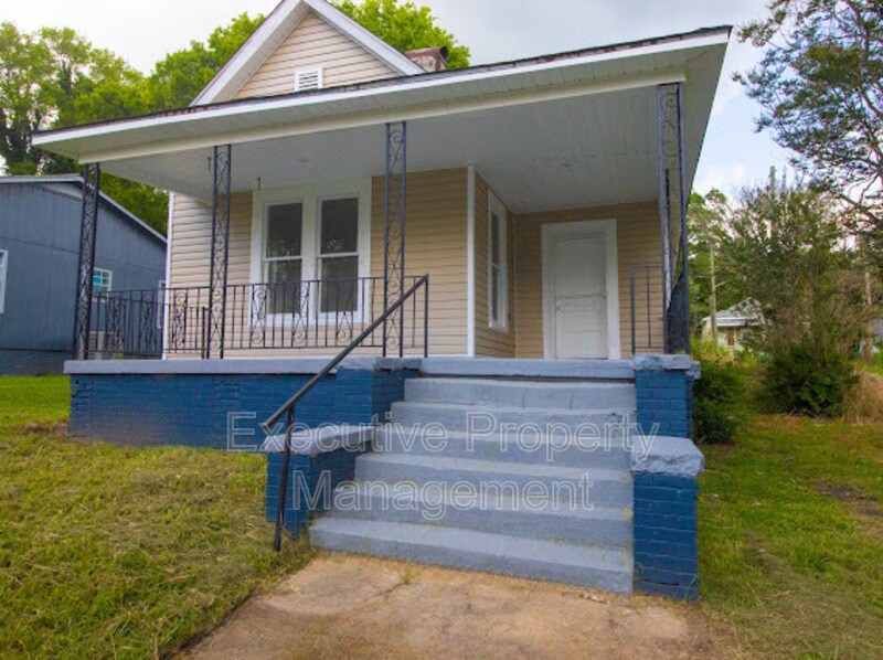 Foto principal - 4300 6th Ave
