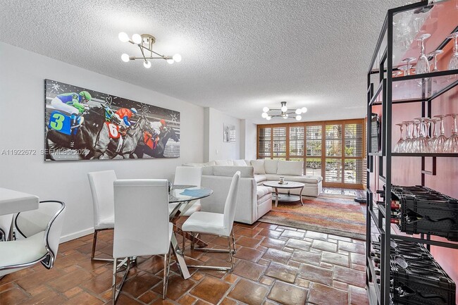 Foto del edificio - 600 Parkview Dr