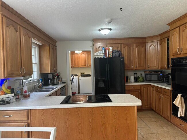 Foto del edificio - 1638 Huckleberry Dr