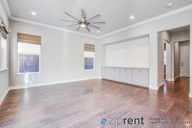 Building Photo - 931 Bracken Ct