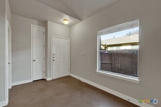 Building Photo - 388 E Faust St