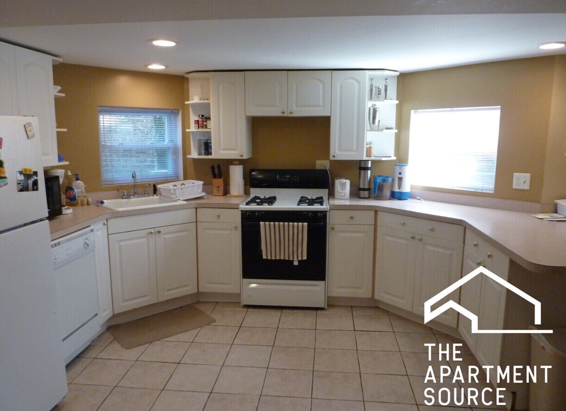 Foto principal - 4039 N Long Ave