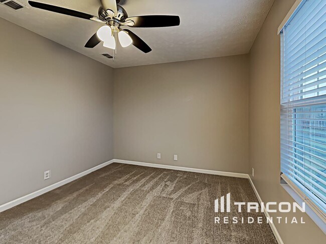 Building Photo - 2616 Apostle Ln